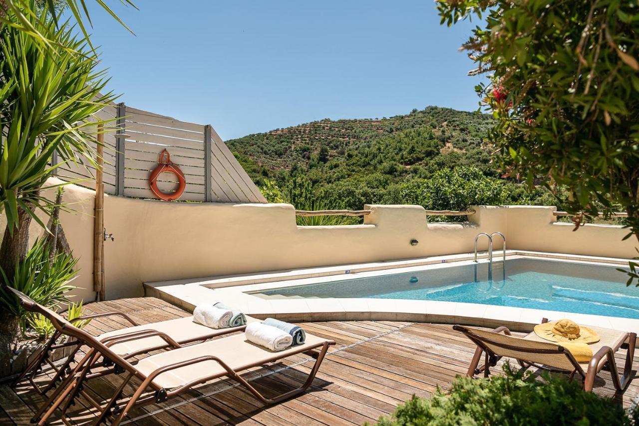 Verekinthos - Pool, Hot Tub, Bbq, Kids Playground, Stunning Mountain Views Villa Yerolakkos