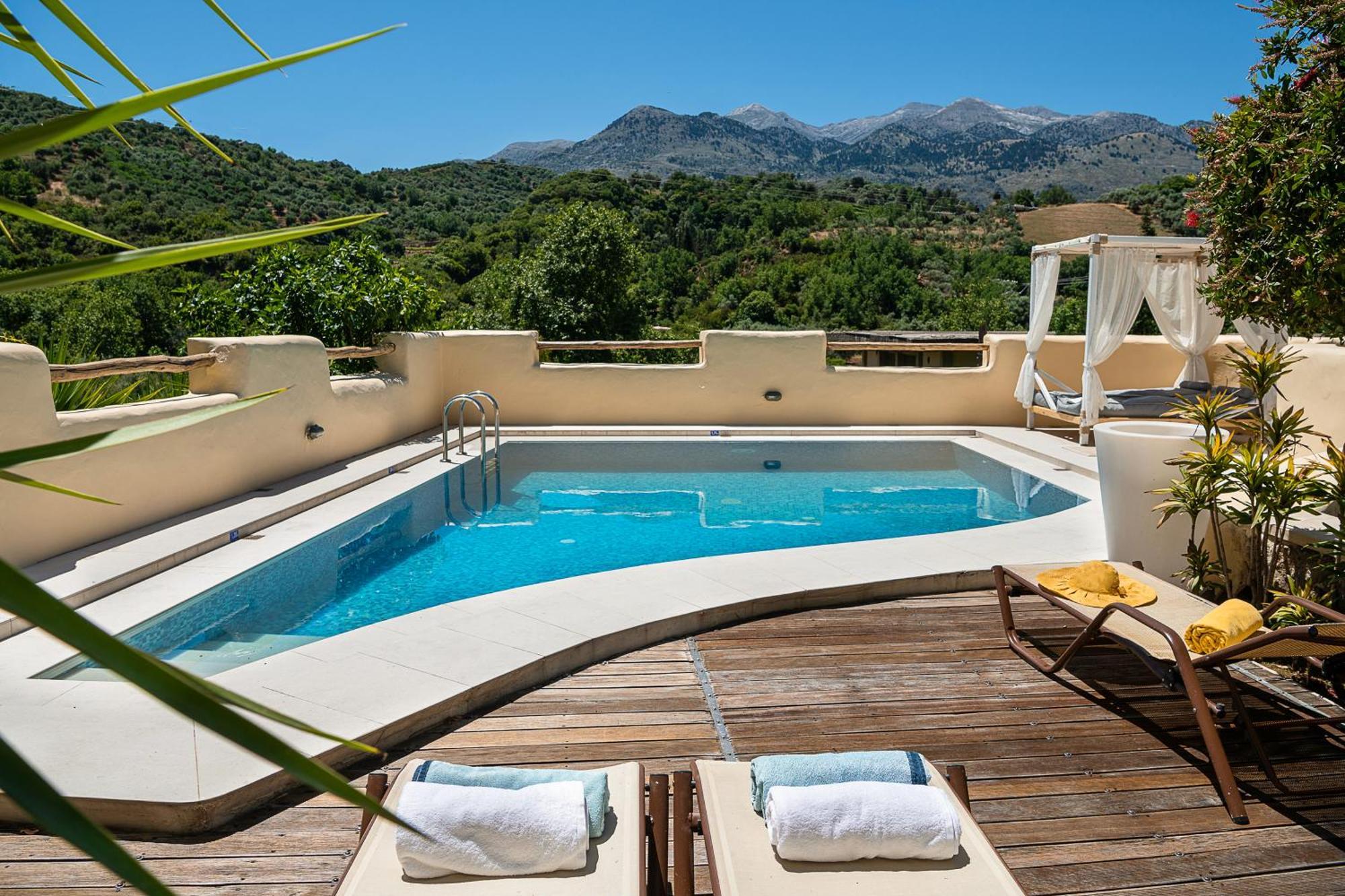 Verekinthos - Pool, Hot Tub, Bbq, Kids Playground, Stunning Mountain Views Villa *
