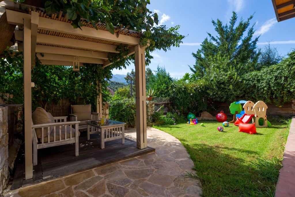 Verekinthos - Pool, Hot Tub, Bbq, Kids Playground, Stunning Mountain Views