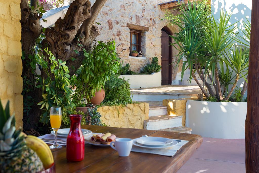 Villa Verekinthos - Pool, Hot Tub, Bbq, Kids Playground, Stunning Mountain Views